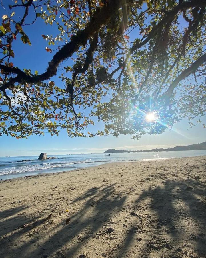 Suites A 100M Da Praia E 800M Do Beto Carrero Penha  Esterno foto